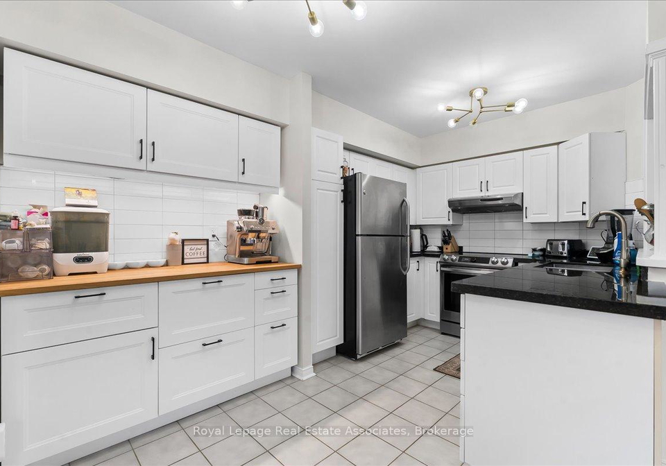 1241-parkwest-place-mississauga-ontario-w13150912