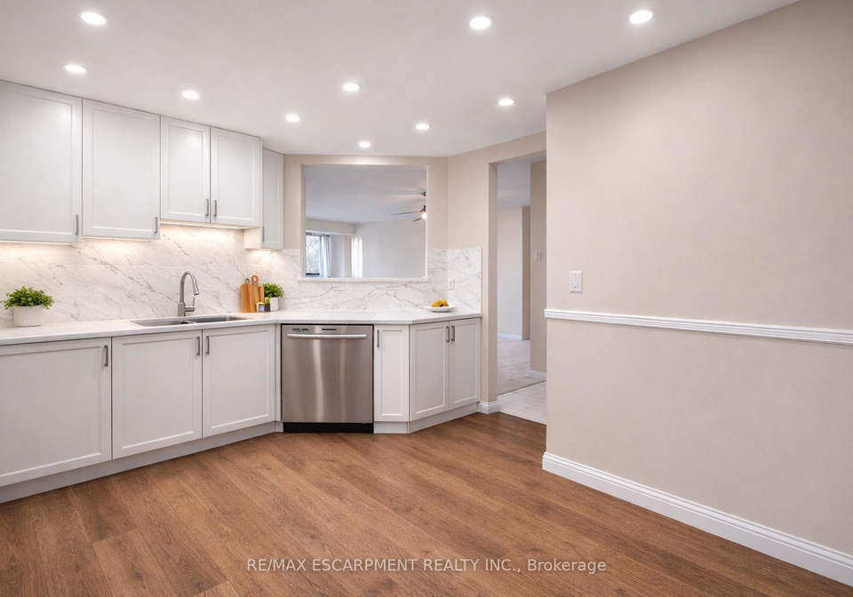 5070-pinedale-avenue-burlington-ontario-w13151084