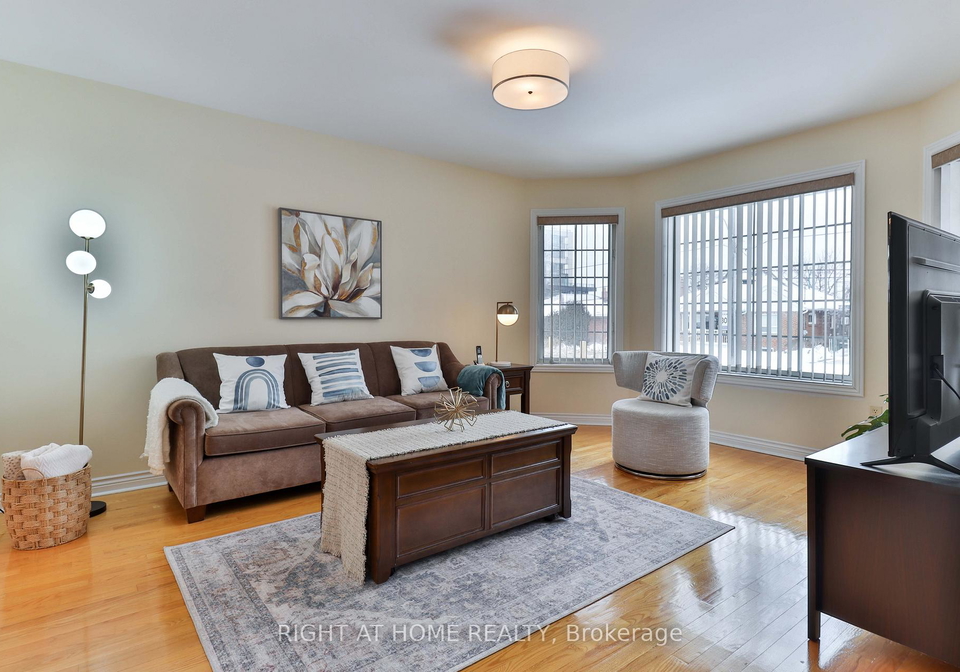 459-maple-leaf-drive-north-york-ontario-w13151188