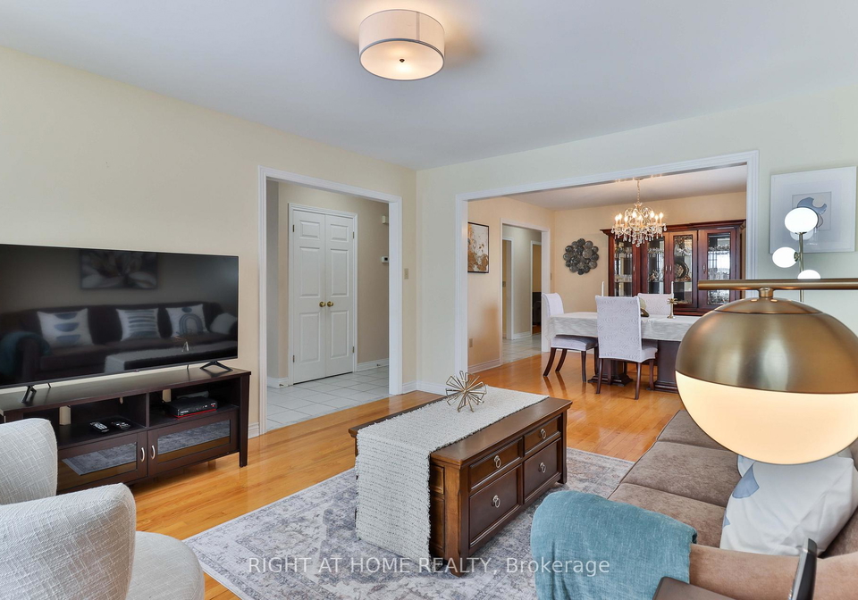 459-maple-leaf-drive-north-york-ontario-w13151188