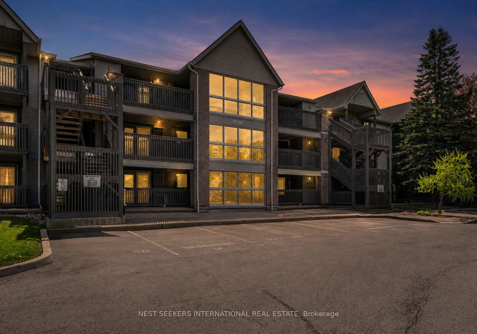 2020-cleaver-avenue-burlington-ontario-w13151228
