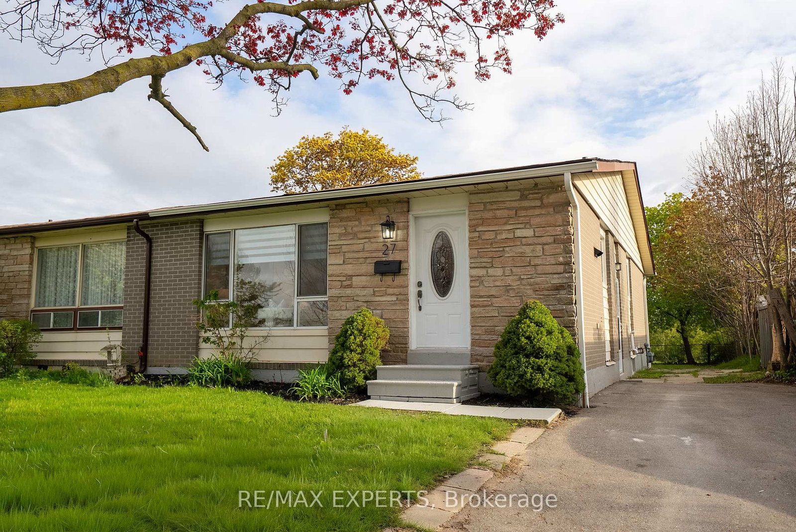 27-fallingdale-crescent-brampton-ontario-w13151276