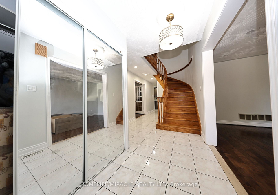 35-kirk-drive-brampton-ontario-w13151528