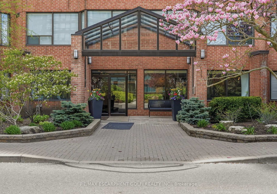 1270-maple-crossing-boulevard-burlington-ontario-w13151610