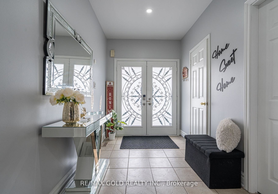 8-bayridge-drive-brampton-ontario-w13151636