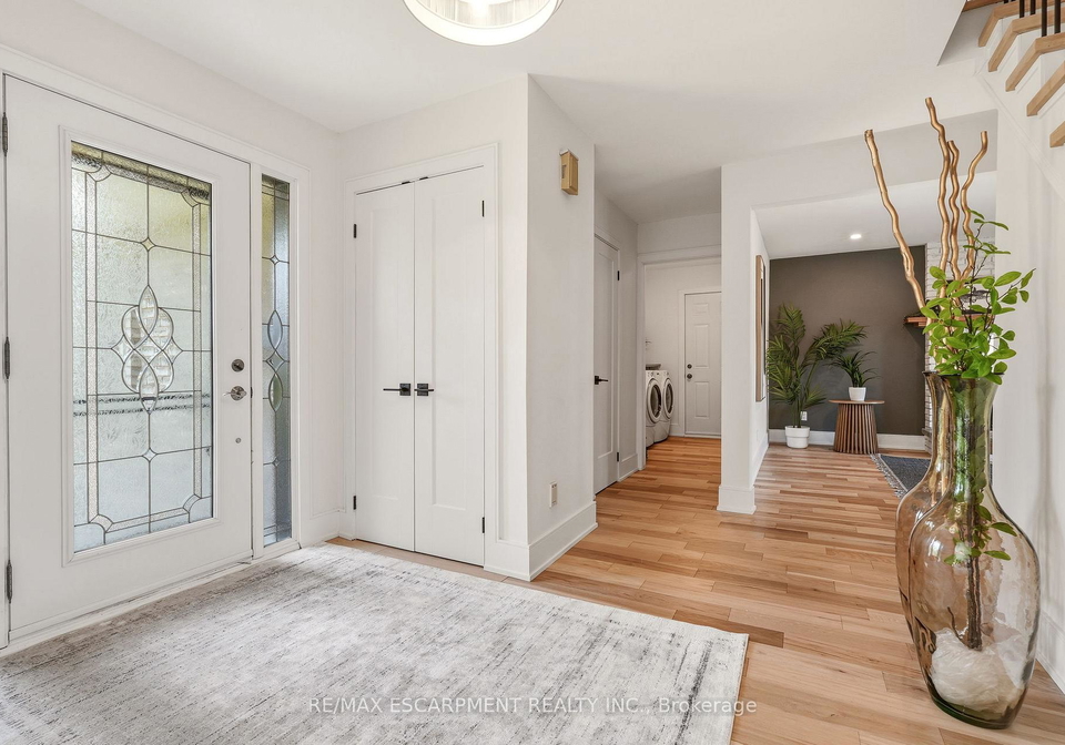 2347-tweedsmuir-court-burlington-ontario-w13151646