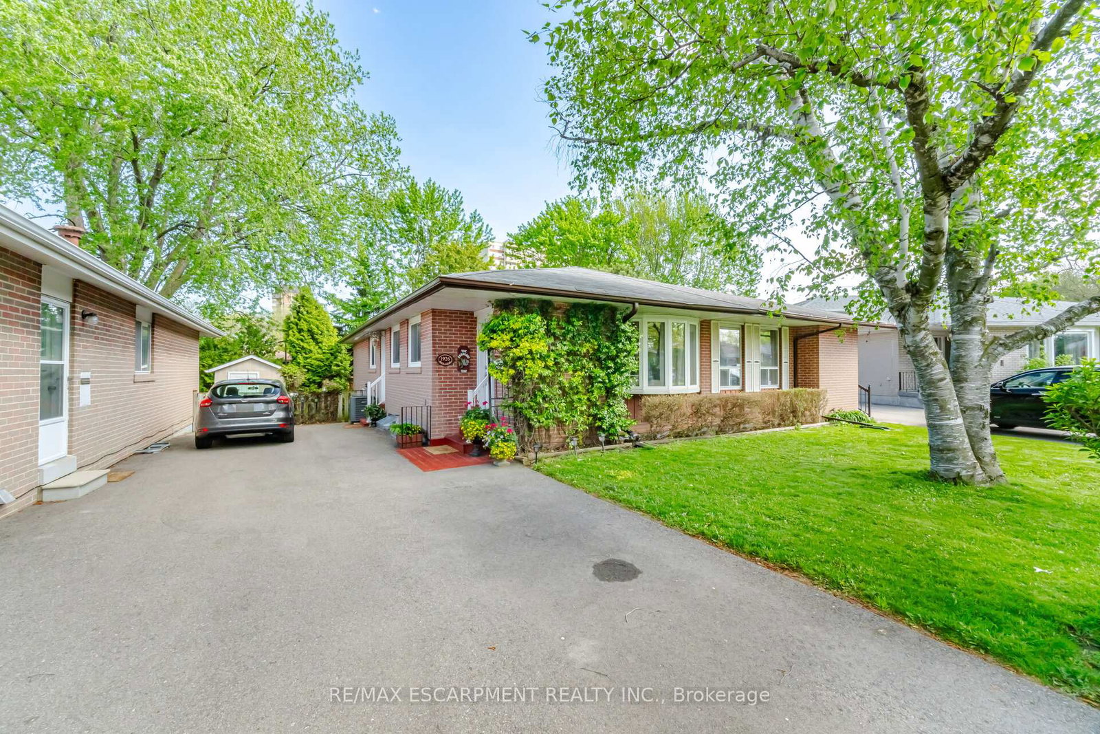 1926-reiss-court-mississauga-ontario-w13151988