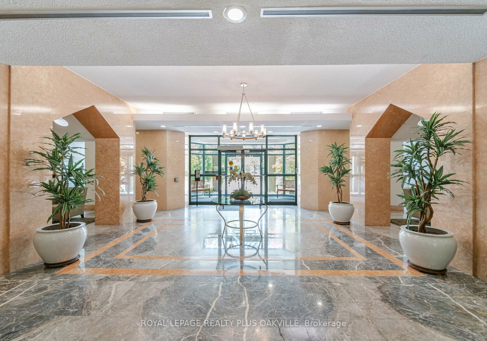 2177-burnhamthorpe-road-w-mississauga-ontario-w13152230