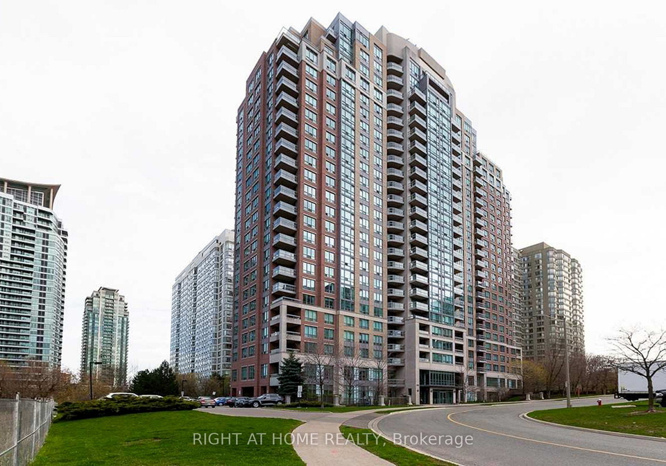 156-enfield-place-mississauga-ontario-w13152364