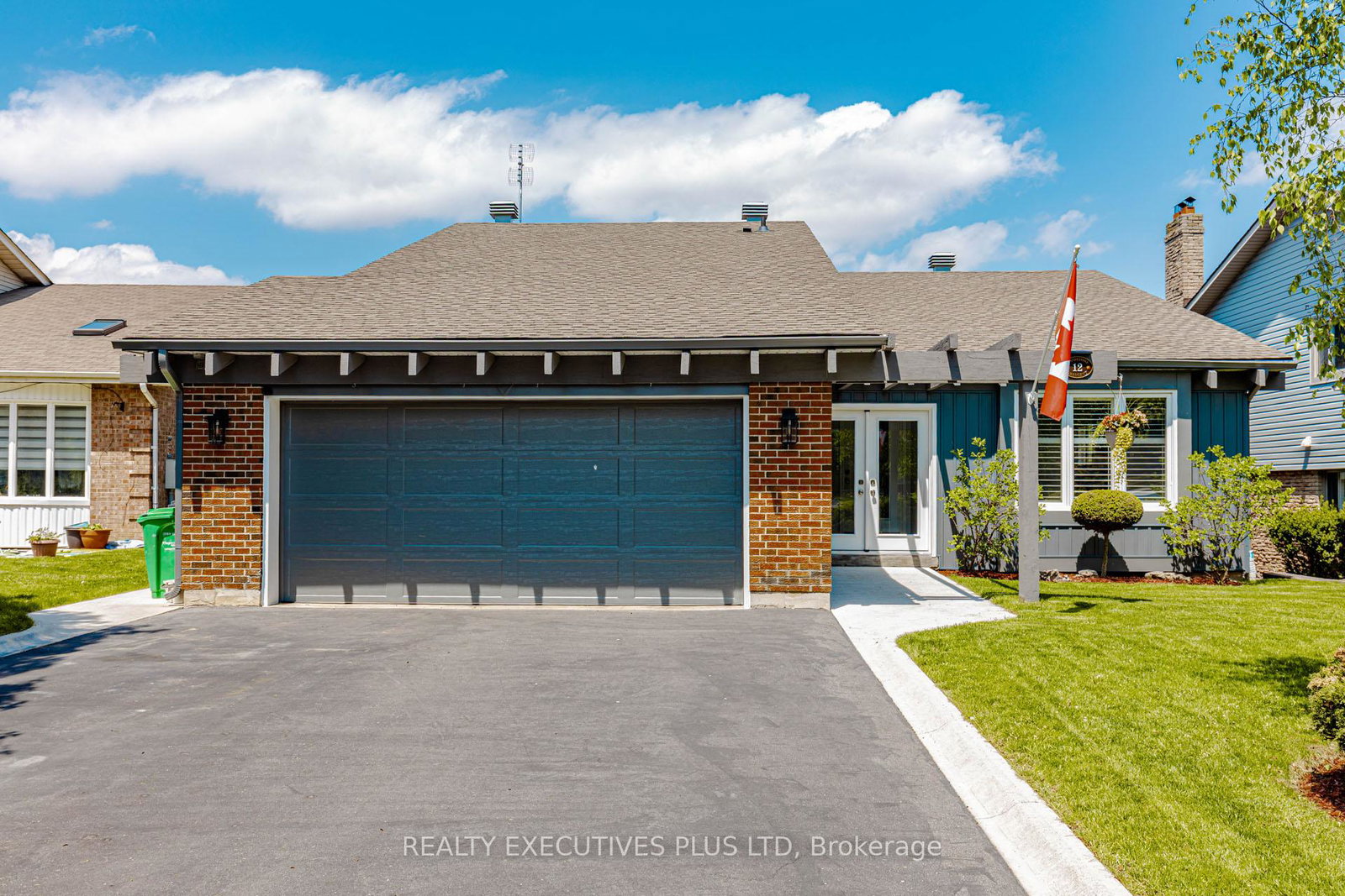 12-maidstone-crescent-brampton-ontario-w13152398