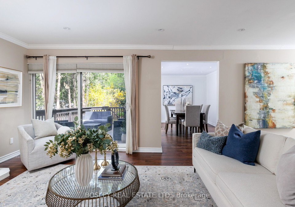 12-redstone-path-etobicoke-ontario-w13152490
