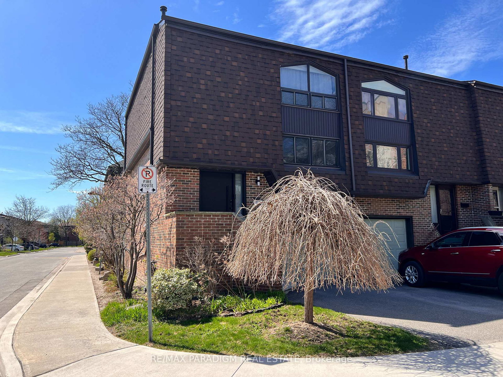 132-maple-branch-path-etobicoke-ontario-w13152872