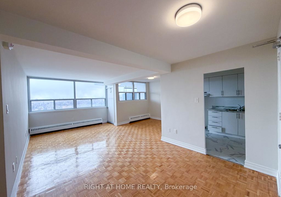 1440-lawrence-avenue-w-north-york-ontario-w13153226