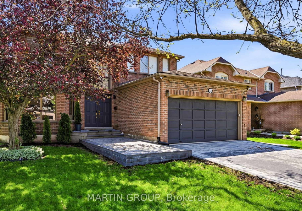 376-carrier-lane-oakville-ontario-w13153338