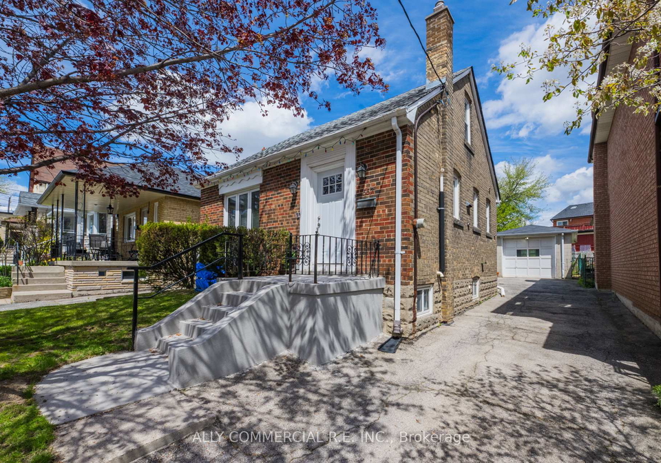 557-nairn-avenue-toronto-ontario-w13153386