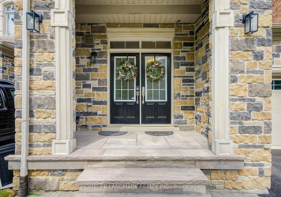2479-gateshead-common-oakville-ontario-w13153526