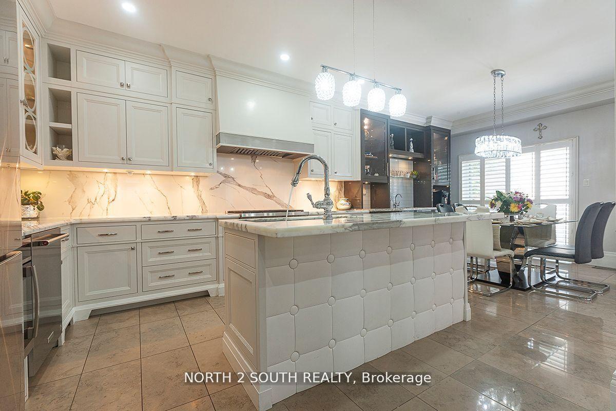 2-yellow-avens-boulevard-brampton-ontario-w13153648