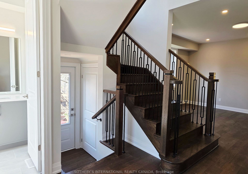 516-markay-common-burlington-ontario-w13153676