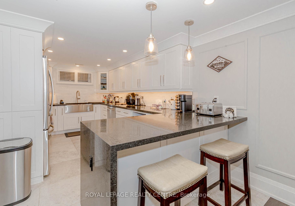 326-slade-crescent-oakville-ontario-w13154128