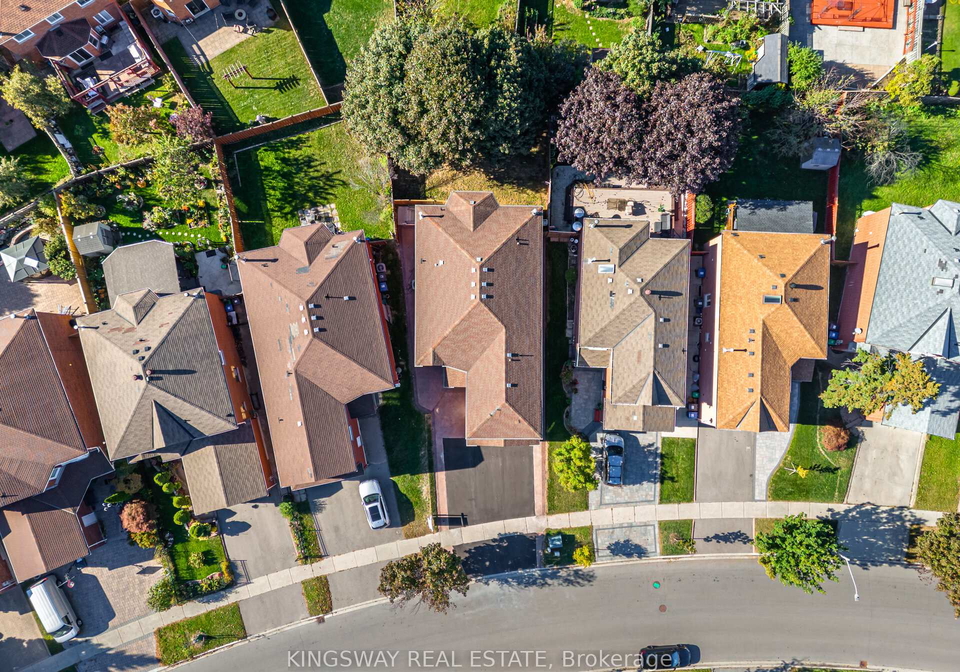 1008-ceremonial-drive-mississauga-ontario-w13154188