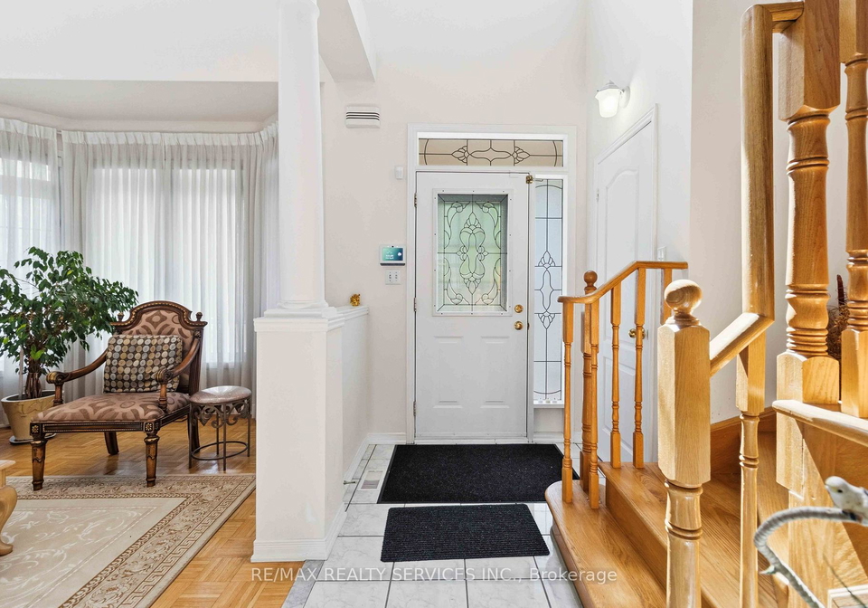 82-mainard-crescent-brampton-ontario-w13154258