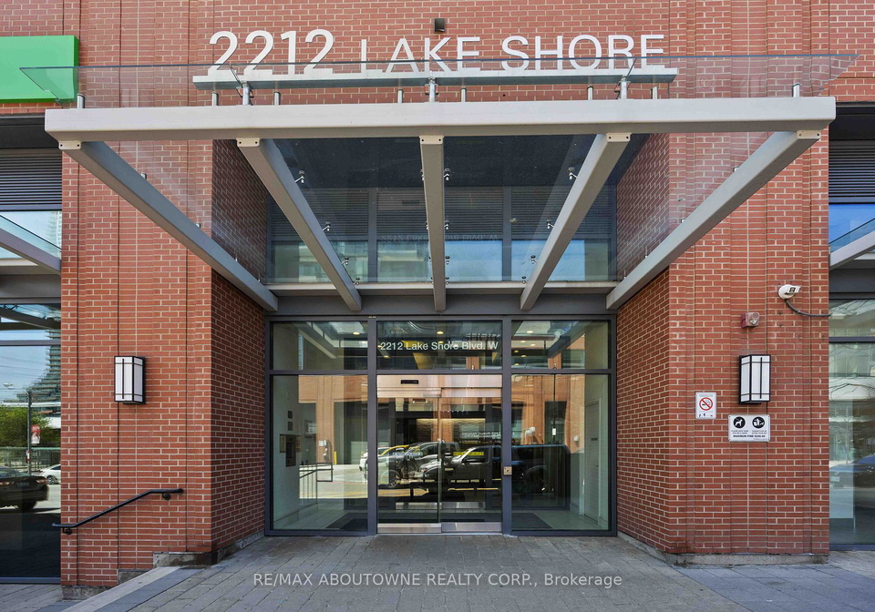 2212-lake-shore-boulevard-w-etobicoke-ontario-w13154334