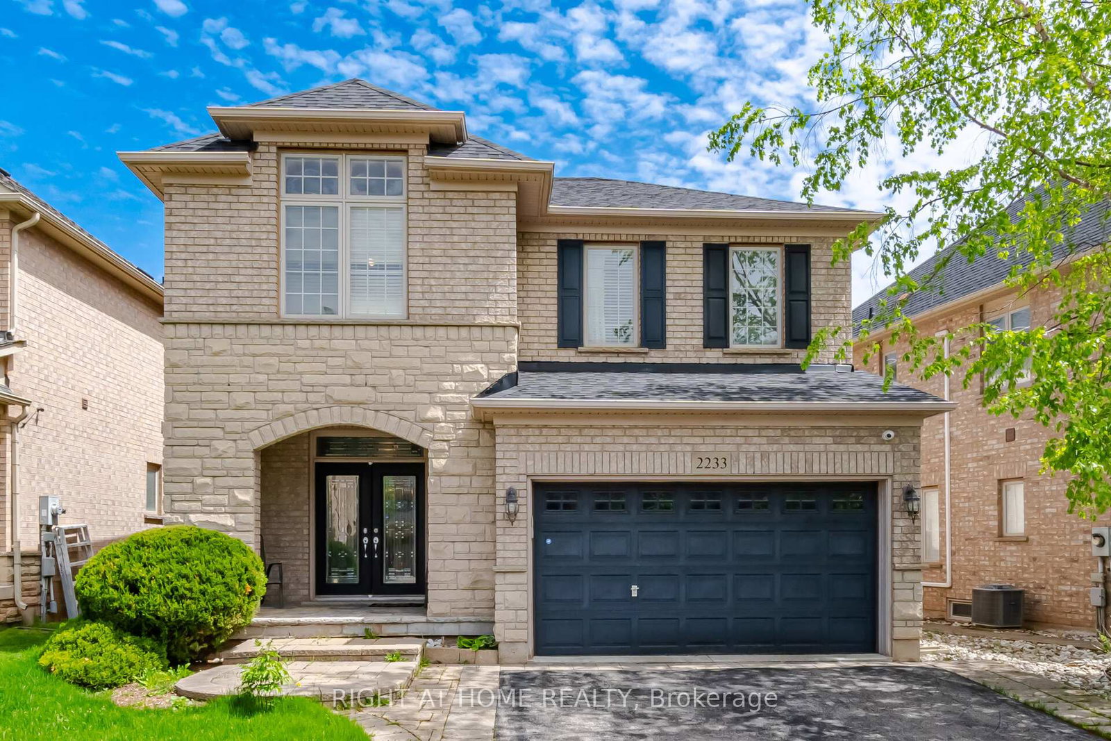 2233-littondale-lane-oakville-ontario-w13154338