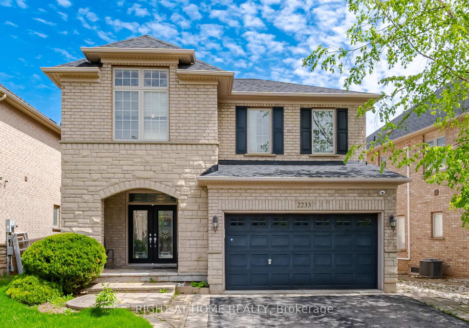 2233-littondale-lane-oakville-ontario-w13154338