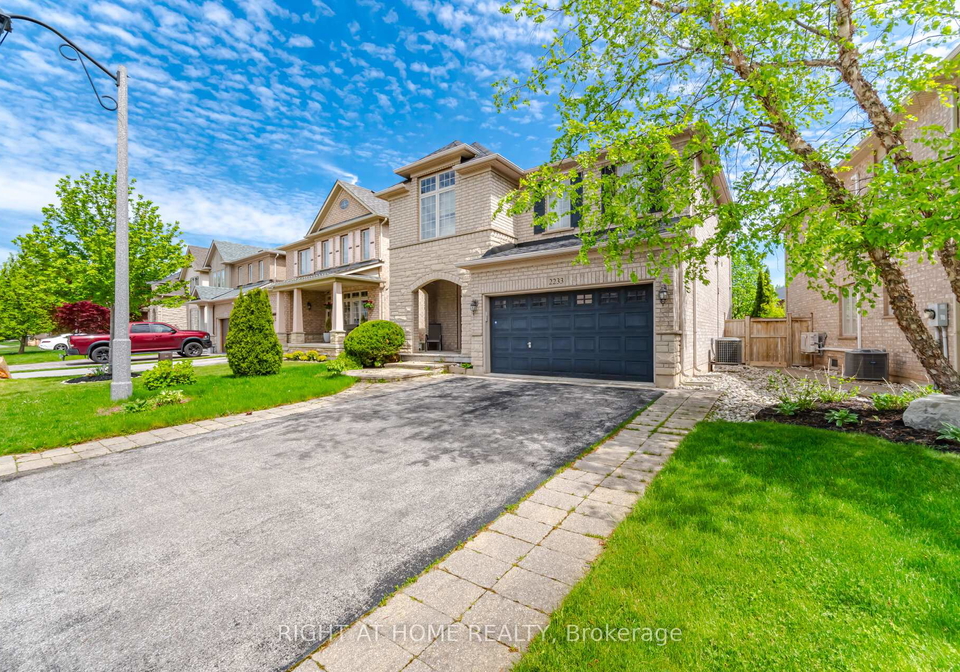2233-littondale-lane-oakville-ontario-w13154338