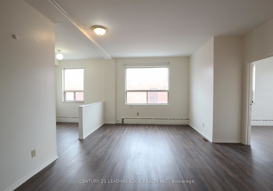 1359-wilson-avenue-york-ontario-w13154990