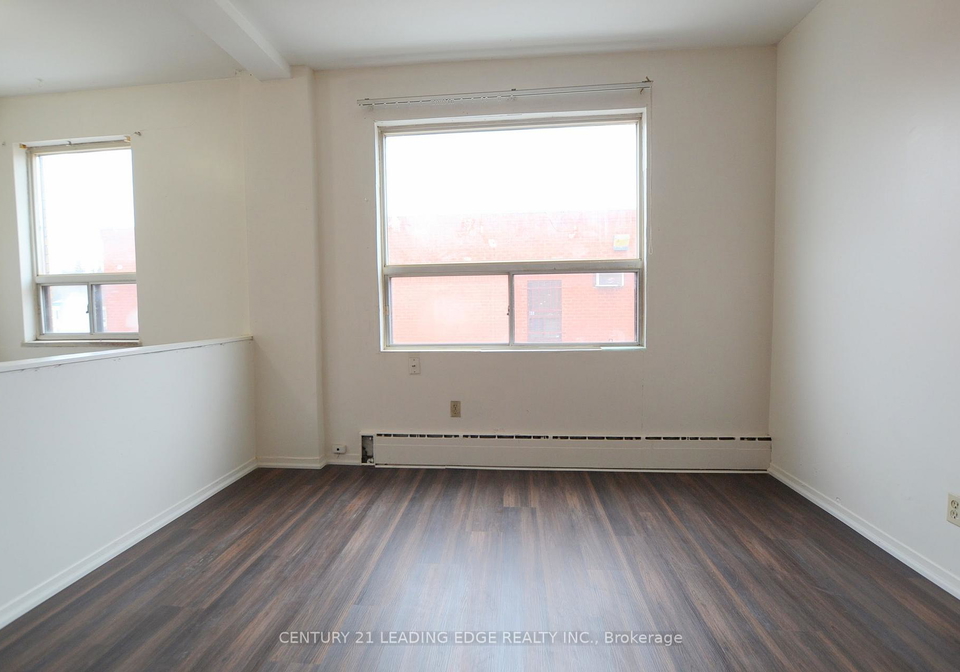 1359-wilson-avenue-york-ontario-w13154990