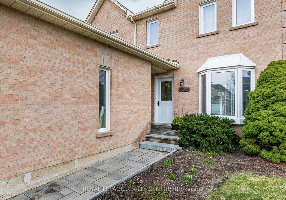 3026-dalehurst-drive-mississauga-ontario-w13155038