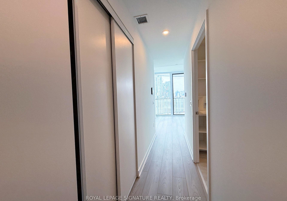1-fairview-road-e-mississauga-ontario-w13155214