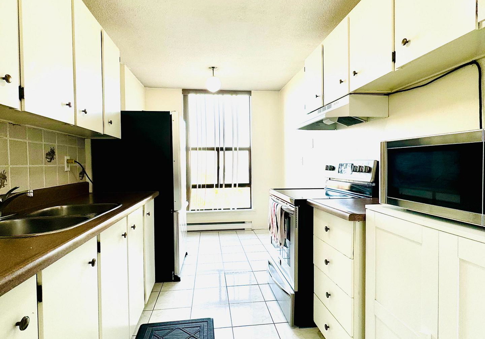 21-knightsbridge-road-brampton-ontario-w13155250