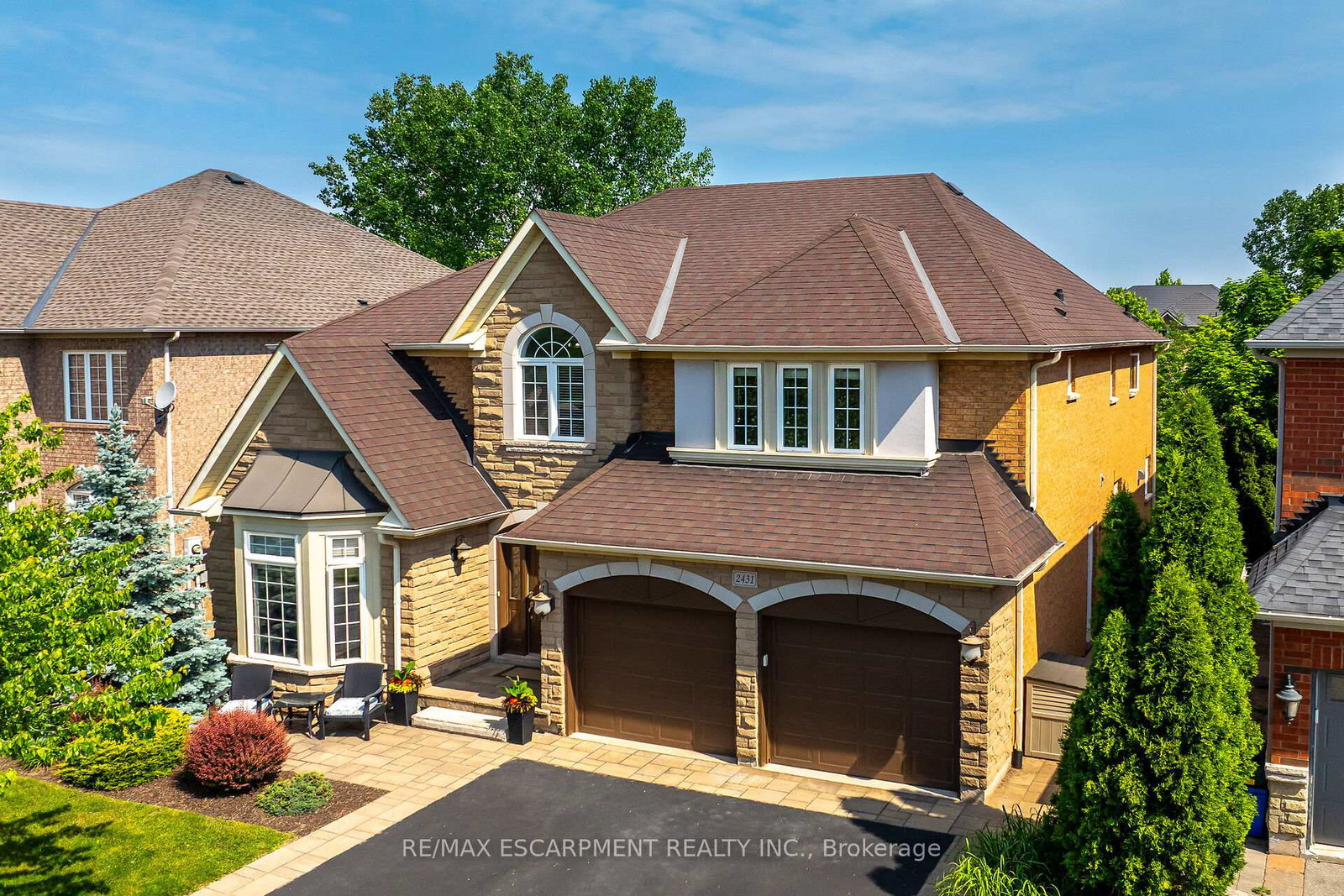 2431-castlebrook-road-oakville-ontario-w13155308