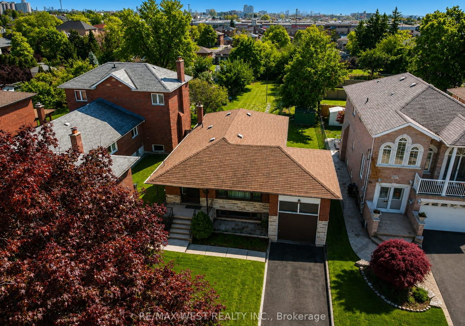 65-north-park-drive-north-york-ontario-w13155526