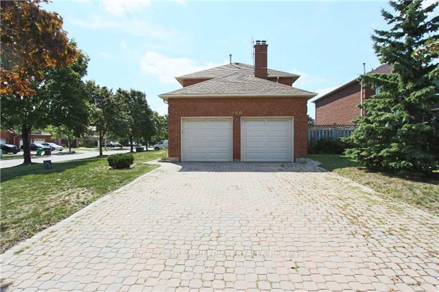 460-chieftan-circle-mississauga-ontario-w13155622