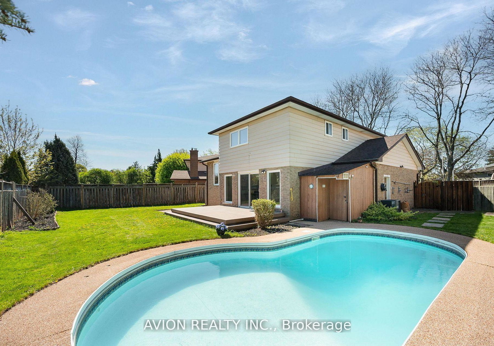 1397-highgate-court-oakville-ontario-w13155822