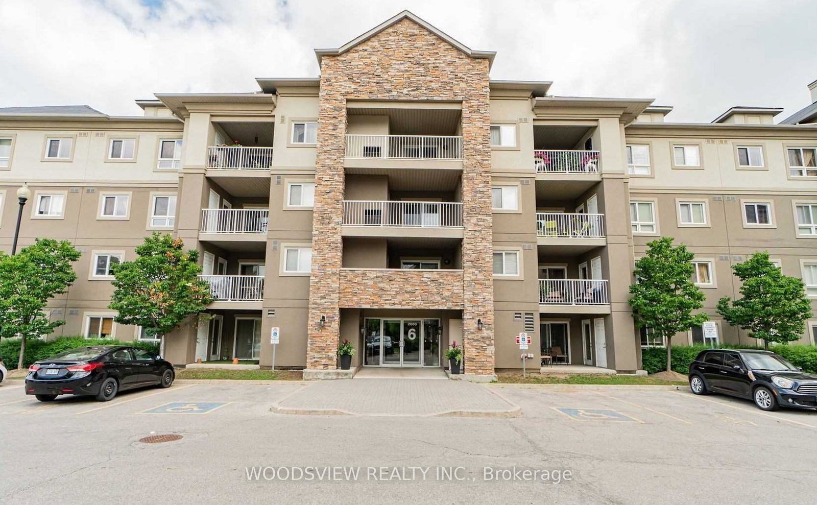 6-dayspring-circle-brampton-ontario-w13155912