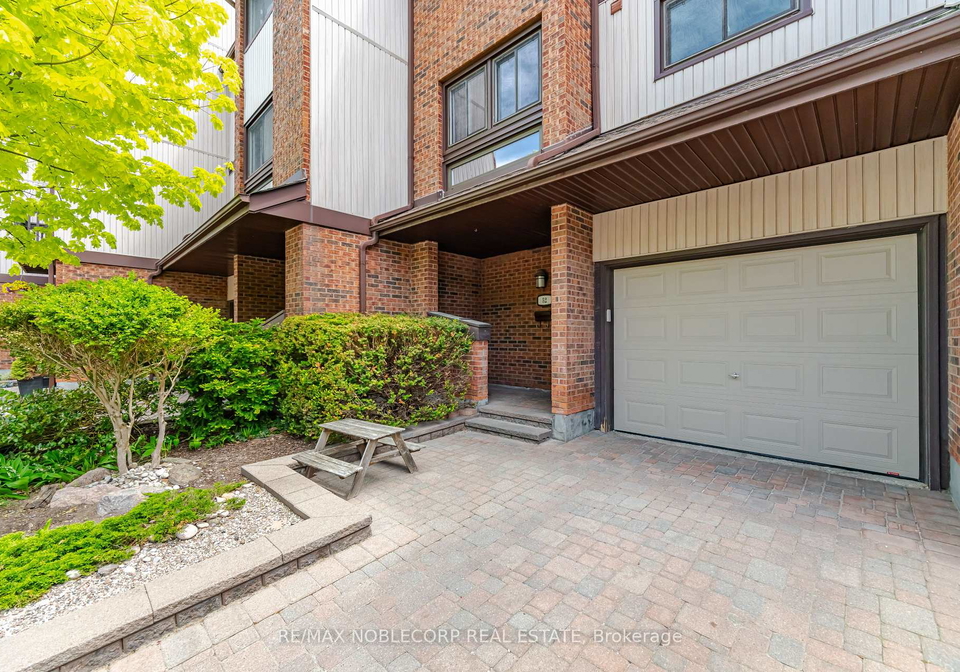 1080-walden-circle-mississauga-ontario-w13155974