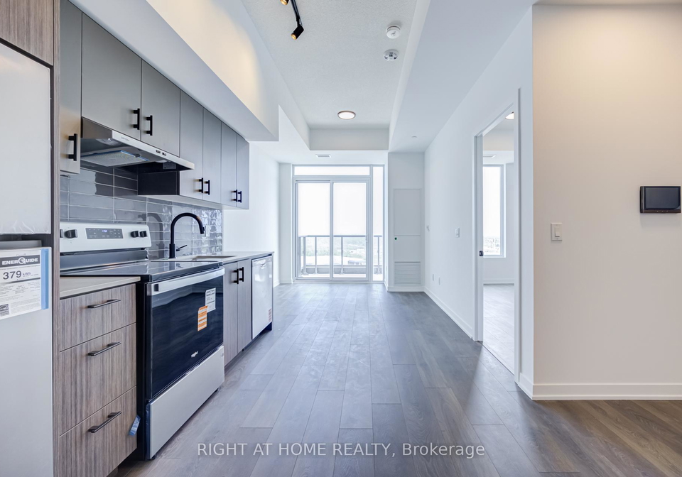 4878-powers-common-burlington-ontario-w13156044