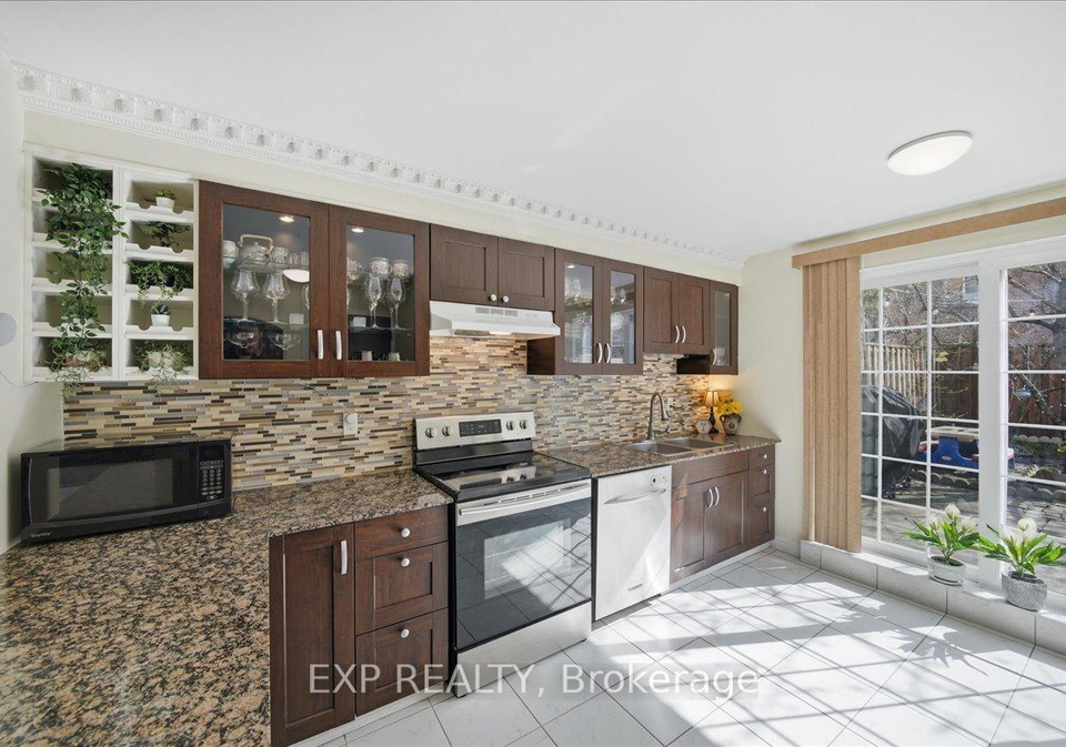 1055-dundas-street-e-mississauga-ontario-w13156262