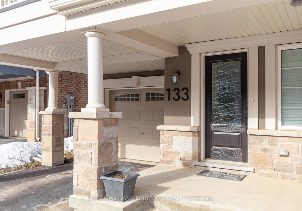 133-christopher-road-oakville-ontario-w13156314