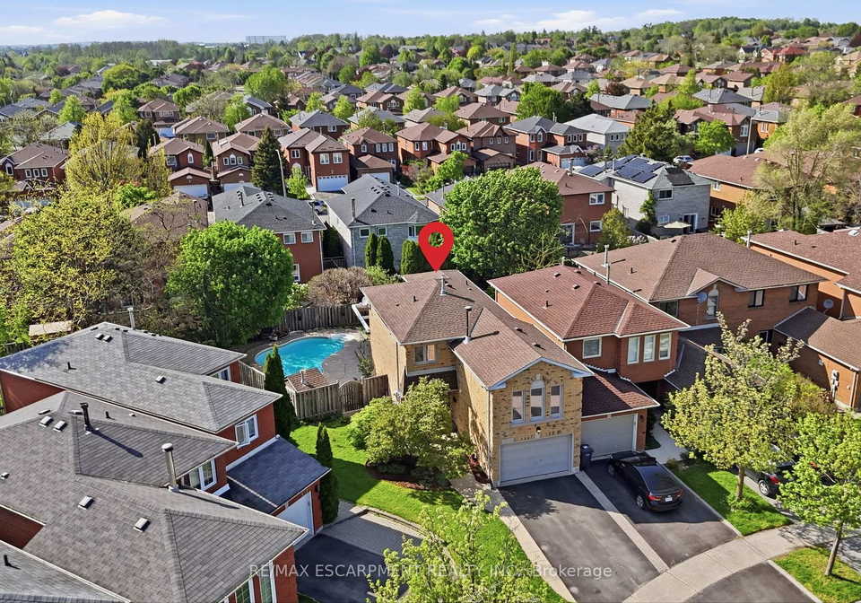 3278-bobwhite-mews-mississauga-ontario-w13156350