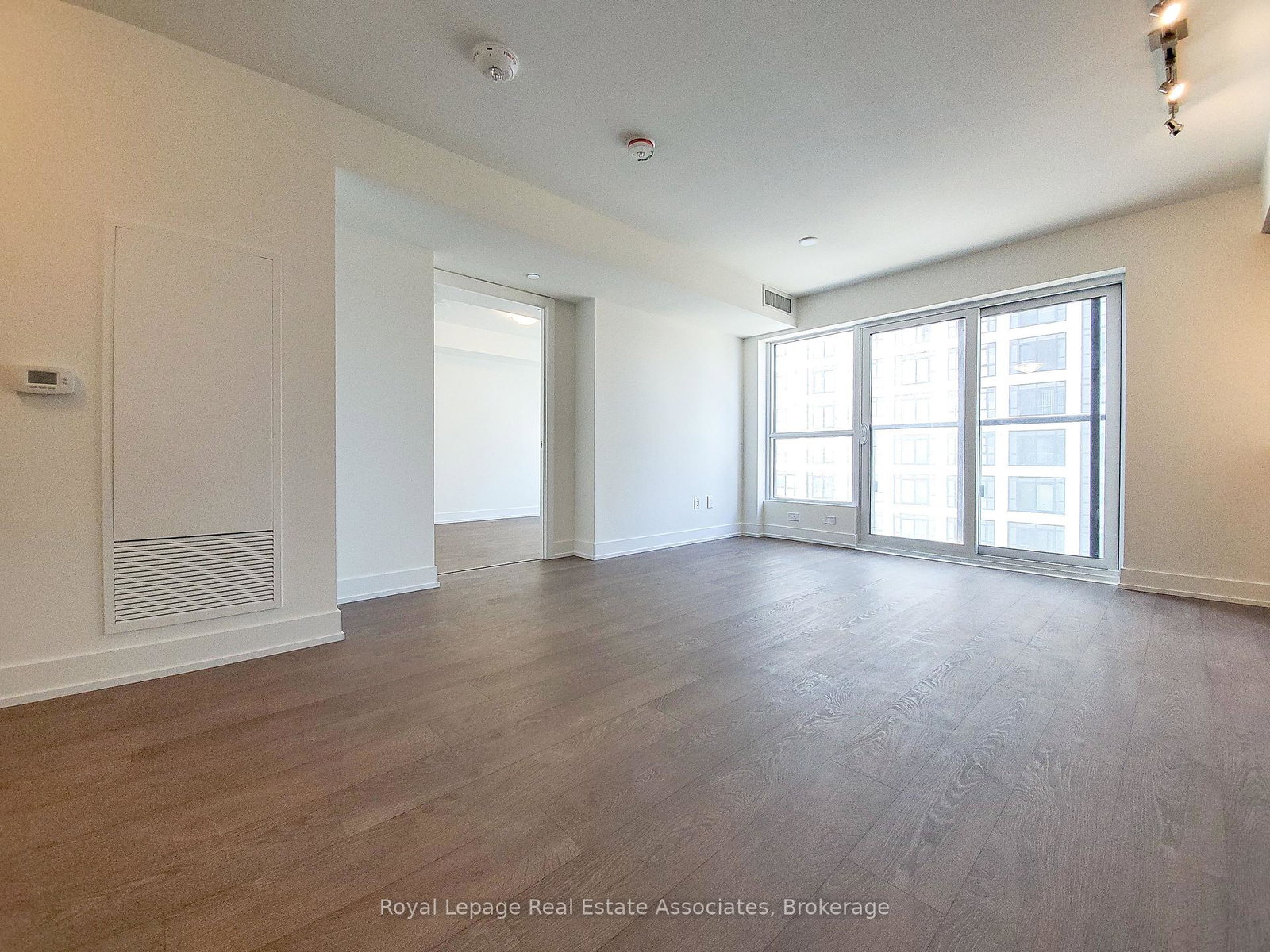 5-mabelle-avenue-etobicoke-ontario-w13156358