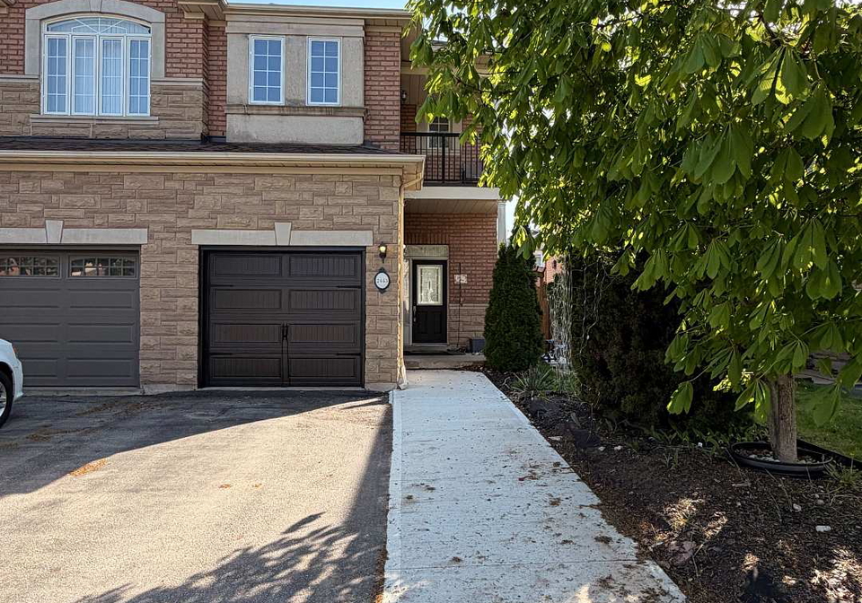 2443-newcastle-crescent-oakville-ontario-w13156392