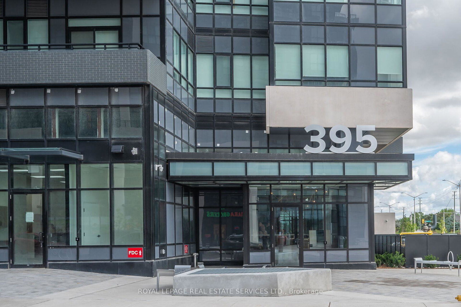 395-dundas-st-w-oakville-ontario-w13156408