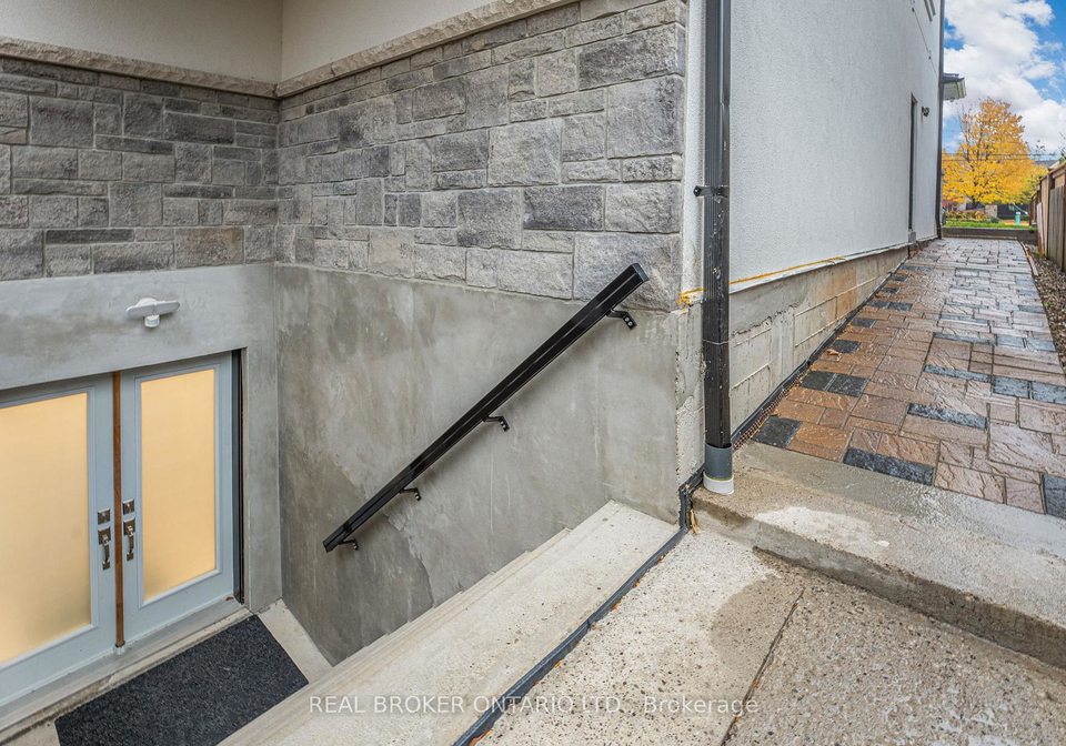 330-maple-avenue-halton-hills-ontario-w13156414