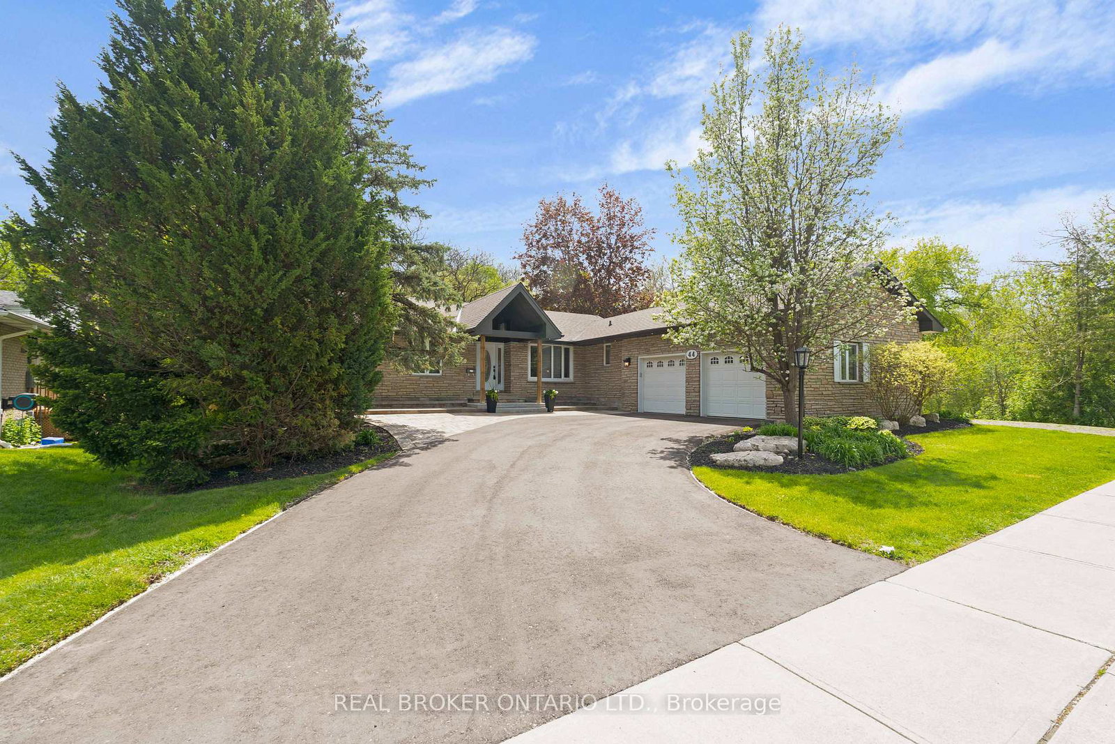 44-hickman-street-caledon-ontario-w13156442