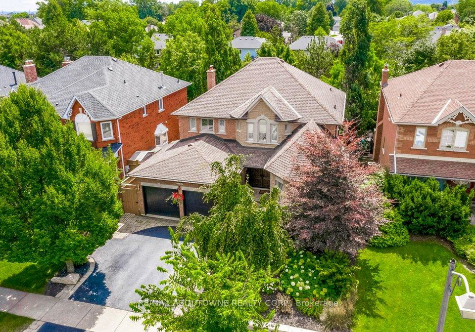 2080-mckerlie-crescent-burlington-ontario-w13156578